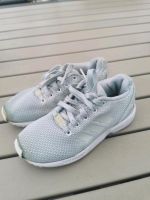 Adidas Sneaker Turnschuhe GR 30 Nordrhein-Westfalen - Marl Vorschau