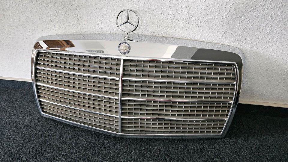 Kühlergrill Mercedes W126 S-Klasse NEU! in Frankfurt am Main