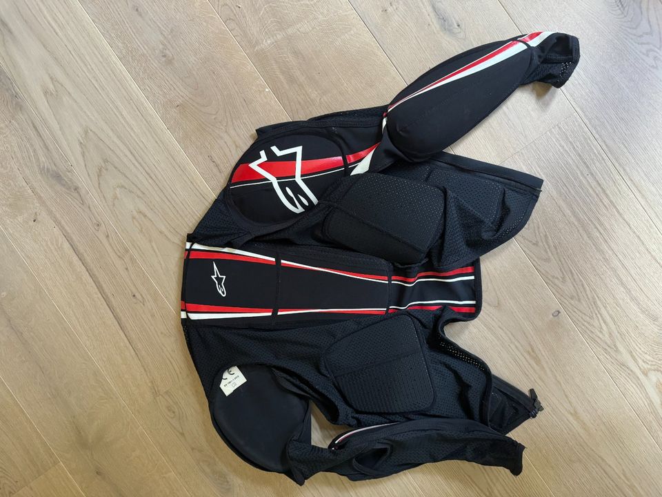 Motorradjacke Alpinestars Protektorenjacke Bionic Plus GRÖßE M in Cottbus