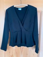 Vila Bluse Gr. S/36 V-Ausschnitt Damenbluse Schwarz Bayern - Fischbachau Vorschau
