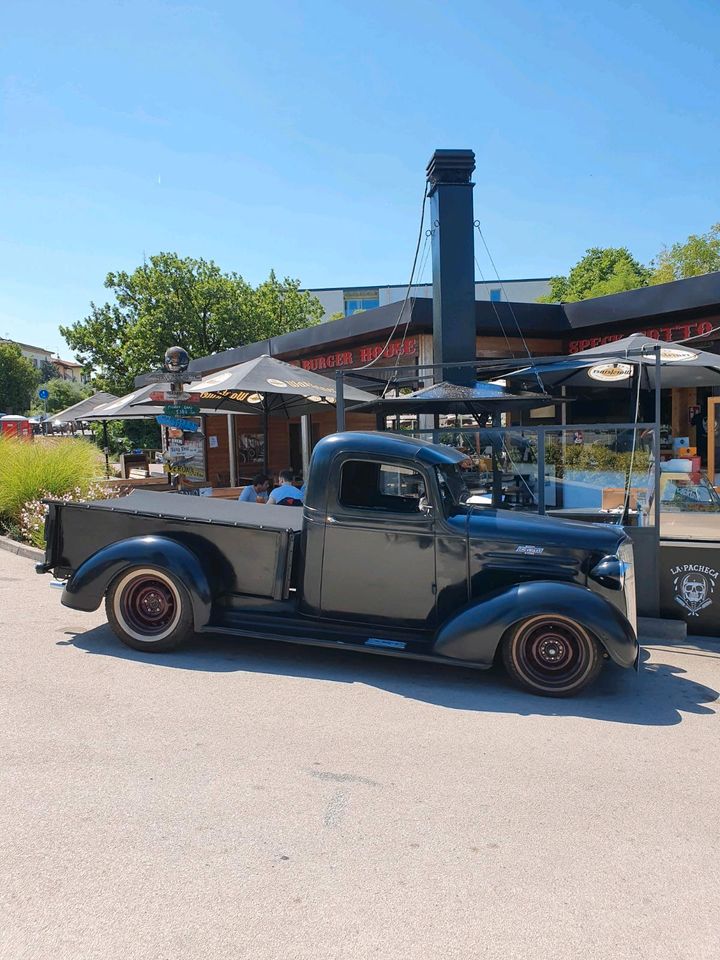 Chevrolet Chevy Pickup Pick up Oldtimer in Taufkirchen