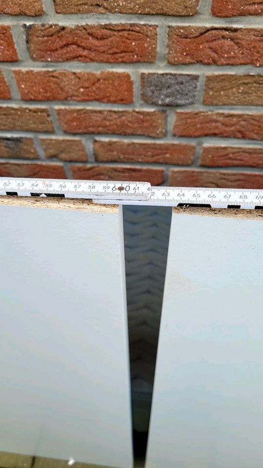 3 Regalböden Holzböden 1m× 60 cm, sehr guter Zustand in Neetze