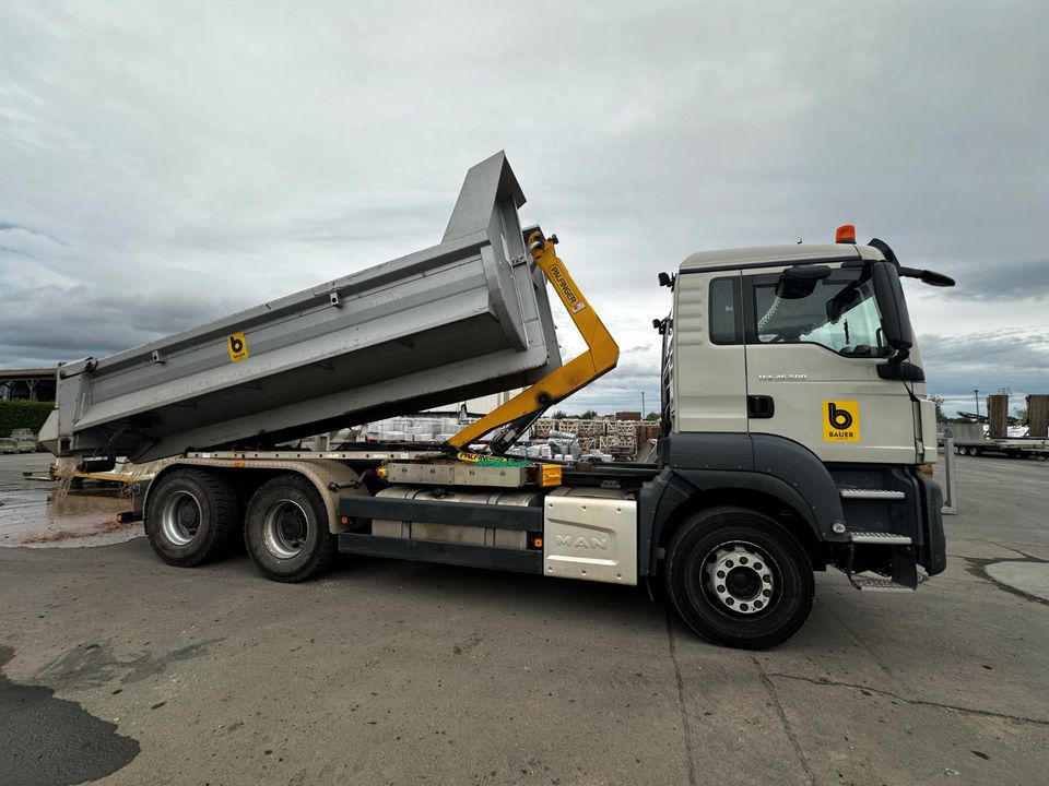 LKW 3-Achser Abrollkipper im Container- u. Schüttguttransport in Walschleben