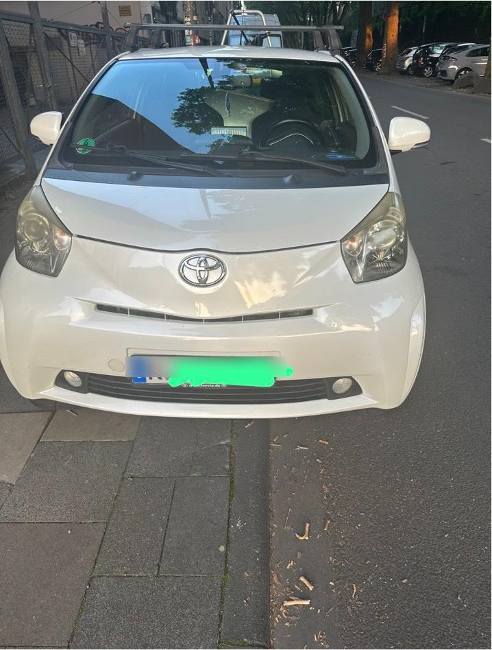 Abbildung des Autos Toyota IQ  tausche gegen…