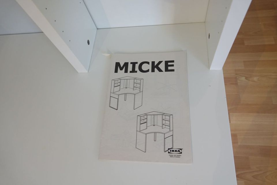 MICKE Eckarbeitsplatz, weiß in Saarbrücken
