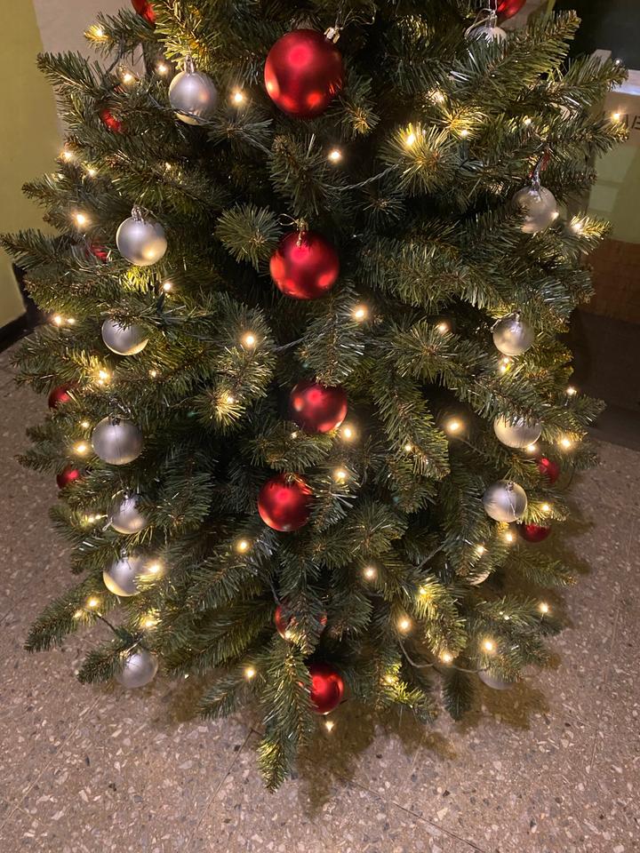 Künstlicher Tannenbaum grün 180cm mit PVC Nadeln #MG80180B2 in Jettenbach