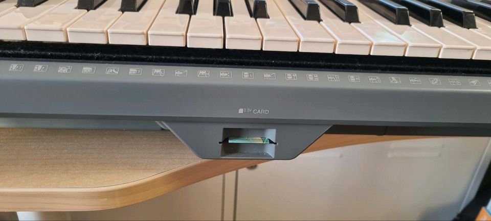 Yamaha PSR 3000 Keyboard in Berlin