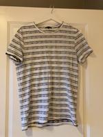 T-Shirt schwarz weiß gemustert Gr. S Review - wie neu Rheinland-Pfalz - Andernach Vorschau