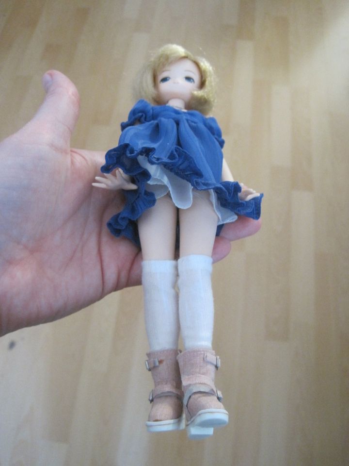 Azone Anime Doll Puppe lilitiert BJD Fashion Doll Komplettoutfit in Wuppertal