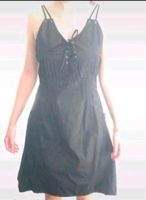Schwarzes Kleid mit Schnürung (ungetragen, Schild noch dran) (38) Nordrhein-Westfalen - Warstein Vorschau