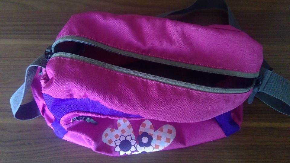 Praktische Sporttasche für Kinder Tatonka rosa/violett in Dresden