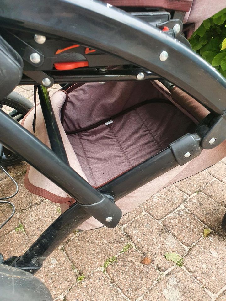 Kinderwagen / Kombikinderwagen Knorr Baby voletto in Gronau (Leine)