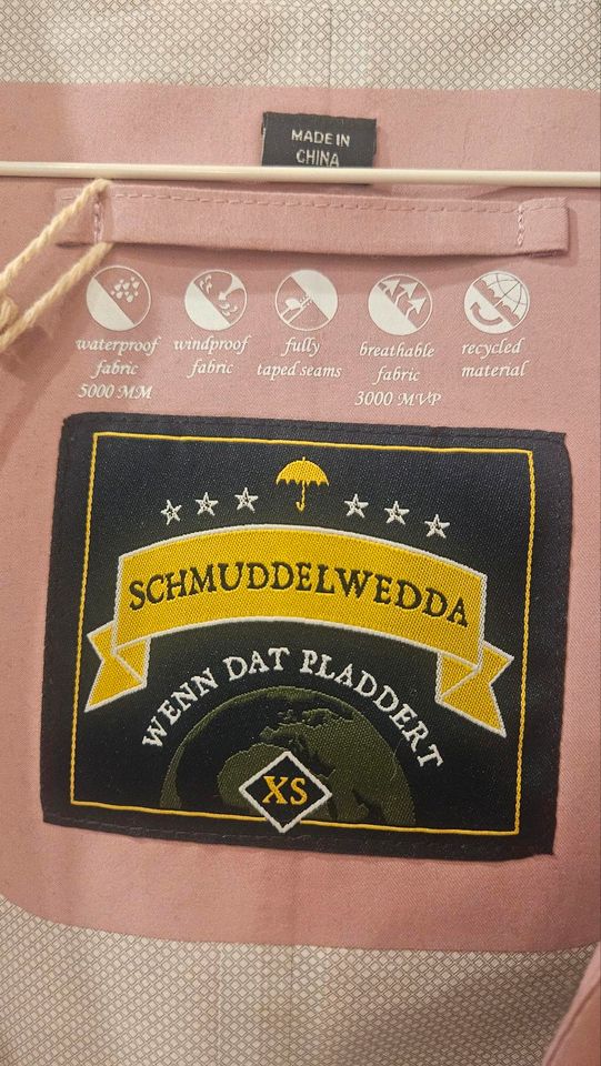 Schmuddelwedda Regenjacke Damen, rosa, Größe xs - neu mit Etikett in Bergisch Gladbach