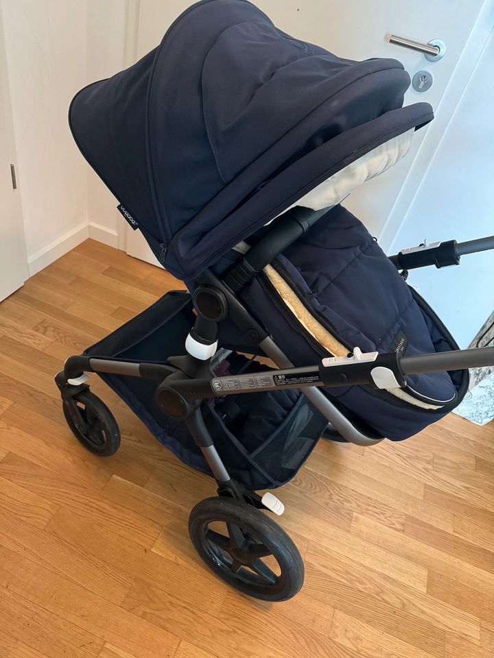 Bugaboo fox 3 classic complete graphite/ dark navy in Dortmund