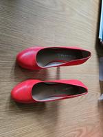 Tamaris Schuhe in Rot Größe 38 Absatz ca.7cm München - Milbertshofen - Am Hart Vorschau