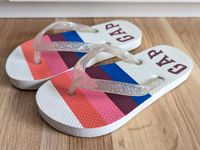 GAP Mädchen Badelatschen Flip Flops Gr. 27 - sehr guter Zustand Brandenburg - Falkensee Vorschau