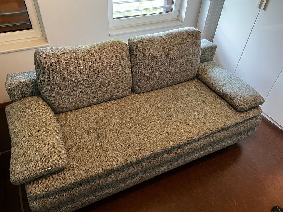 Sehr gepflegtes Schlafsofa / Schlafcouch mit Bettkasten in Nürnberg (Mittelfr)