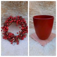 Kranz mit Kunststoff Bären rot D.ca.19 cm/Ikea Blumentopf rot Nordrhein-Westfalen - Drensteinfurt Vorschau