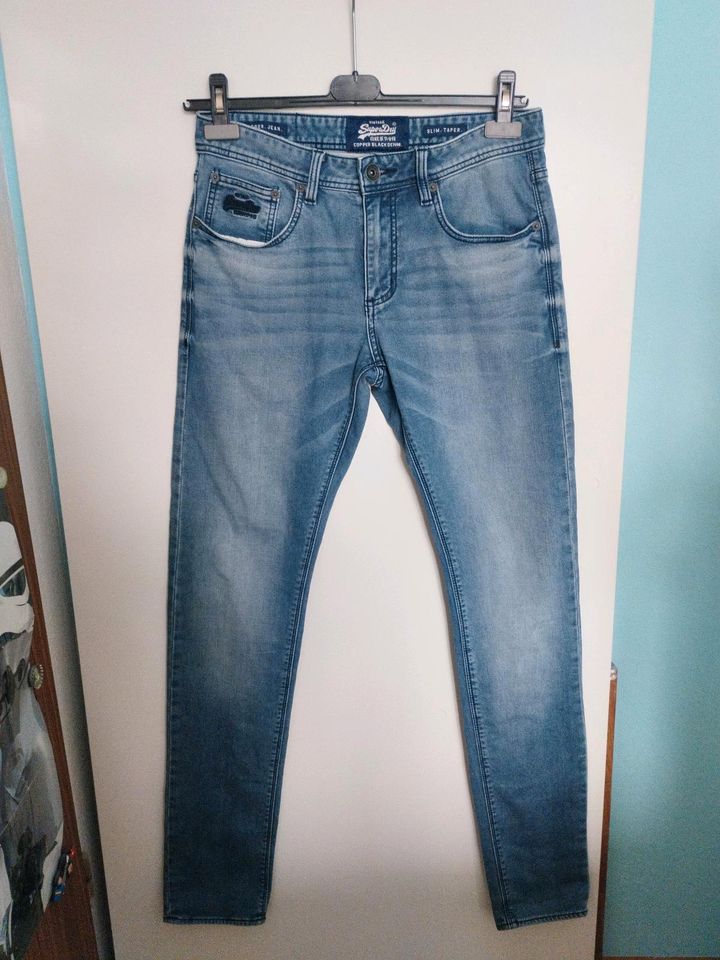 Jeans von Superdry Gr 29W34L in Niederkassel