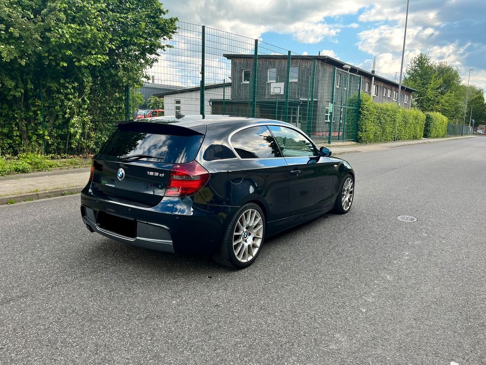 BMW 123d M Paket Limited Edition in Aachen