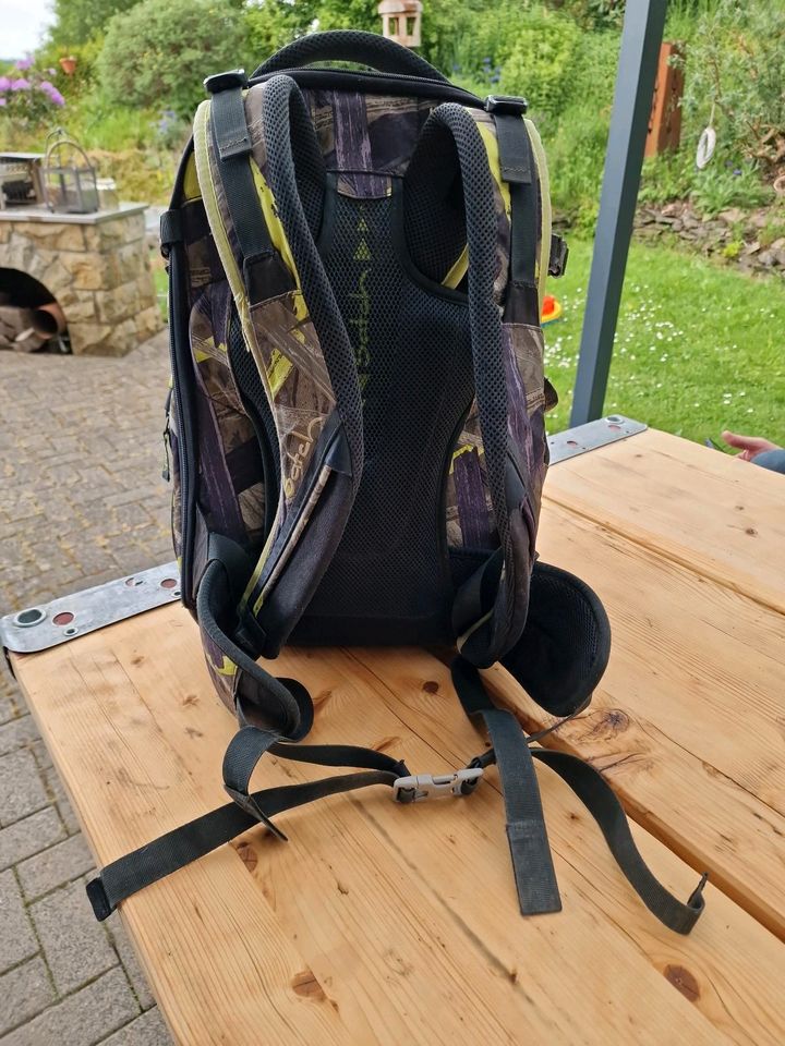 Satch Match Schulrucksack grün/schwarz in Kausen