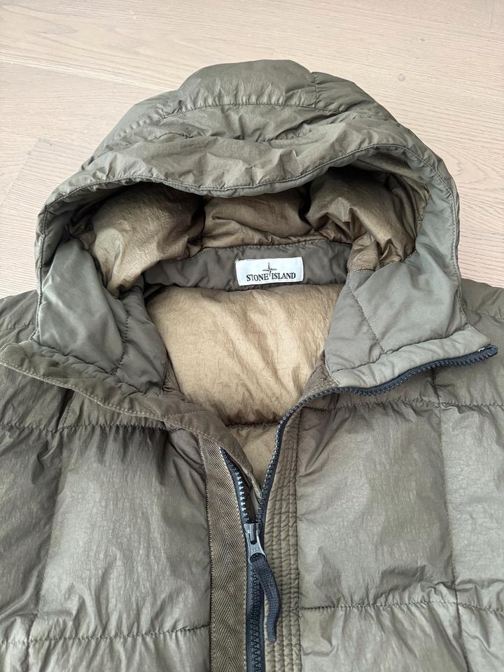 Daunenjacke von Stone Island mit Kapuze XL / XXL Winterjacke in Kirchheim unter Teck