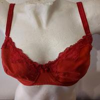 Roter C&A Spitzen BH Größe 80 D Niedersachsen - Goslar Vorschau