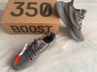 adidas Yeezy Boost 350 V2 Beluga reflektierend Nordrhein-Westfalen - Mönchengladbach Vorschau