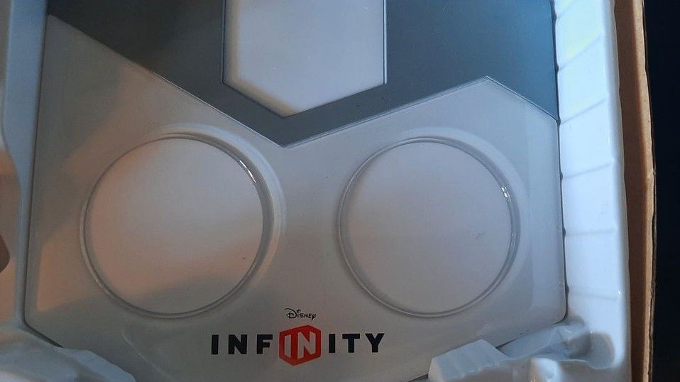 Disney Infinity Avanger 2.0 für alle Konsolen & Wii U 2.0 CD in Traunstein