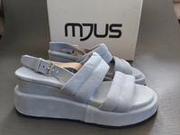 MJUS Plateau Sandale 40 Schuhe blau Leder NEU NP139€ Bayern - Goldbach Vorschau
