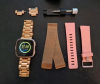 Fitbit Versa 1 Smartwatch Roségold + 2 Wechselarmbänder Nordrhein-Westfalen - Heiden Vorschau