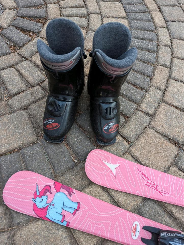 Mädchen Kinder Ski inkl Schuhe in Eisenberg