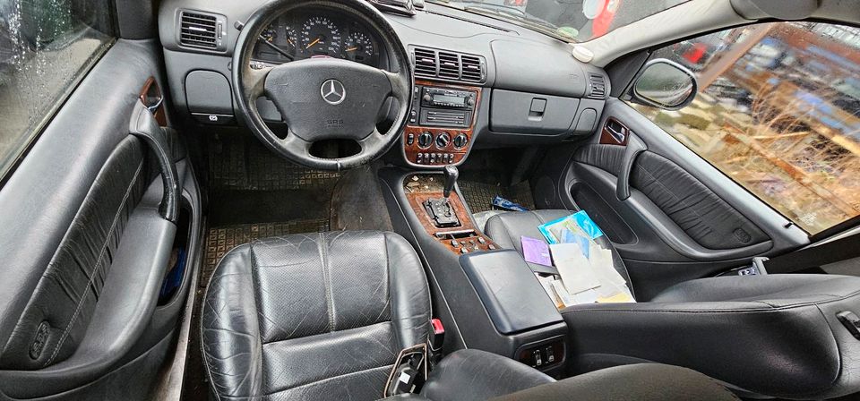 Mercedes ML 320 W163 Kofferraum Motor Haube Stoßstange Alufelgen in Mülheim (Ruhr)