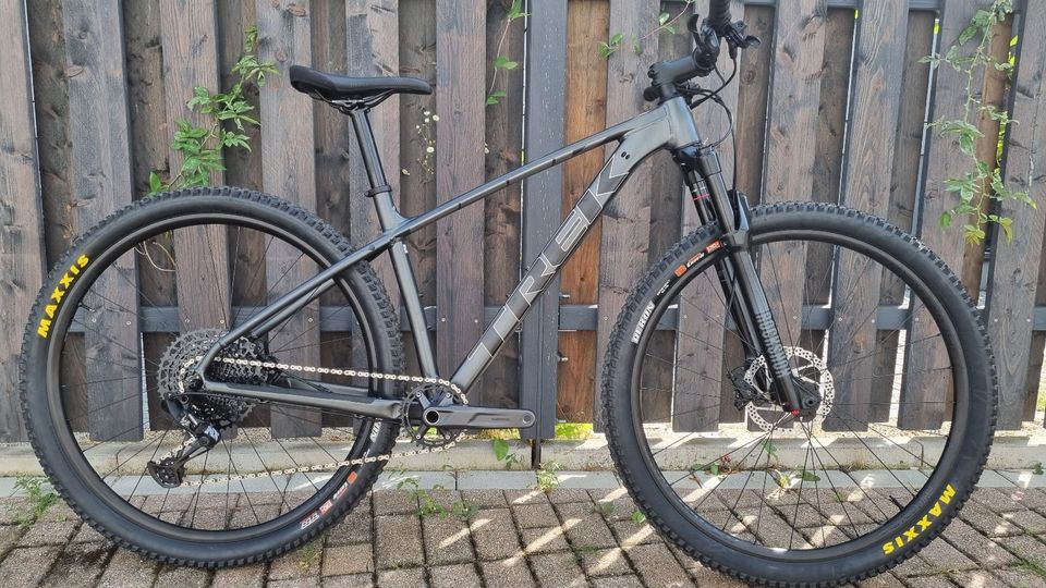 Trek X-Caliber ML neu in Freiburg im Breisgau