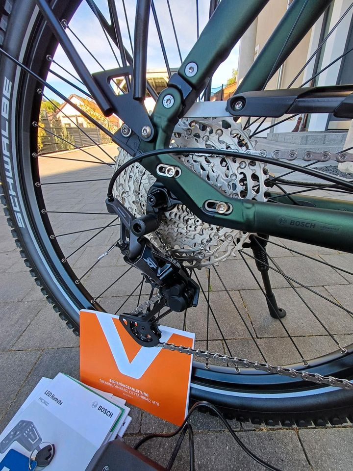 VELO DE VILLE Trekking E-Bike 2023, Bosch, RH XL, 63km, NP 4650!! in Rieden