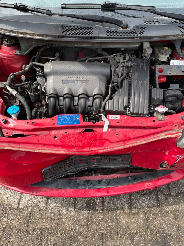 Honda Jazz 1,3 Klima Unfall Export in Hückeswagen