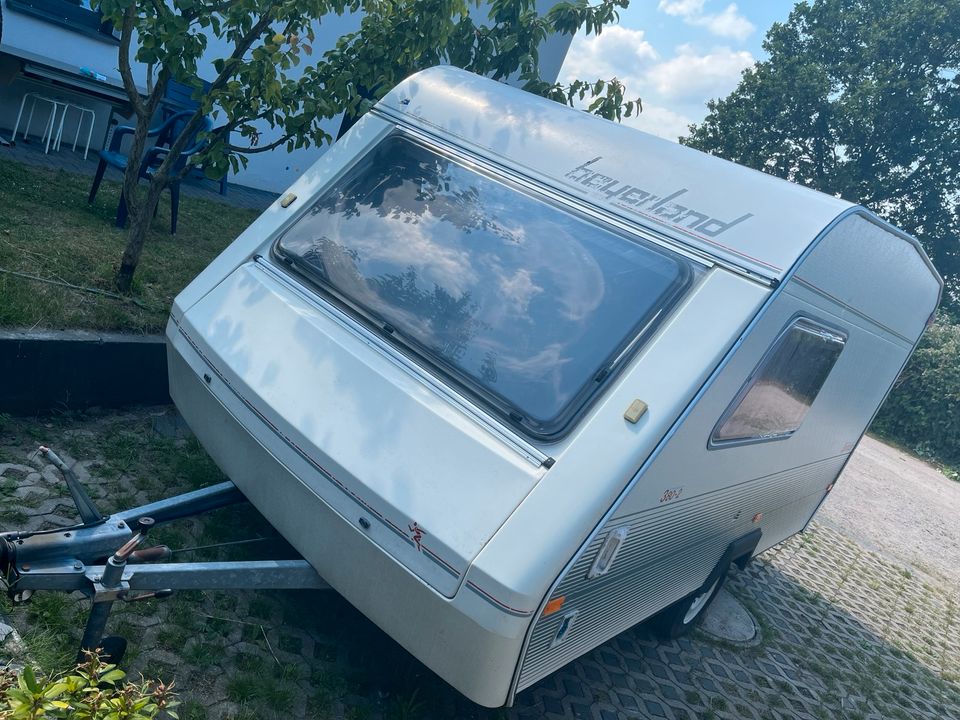 Wohnwagen Beyerland mit neu TÜV in Lübeck