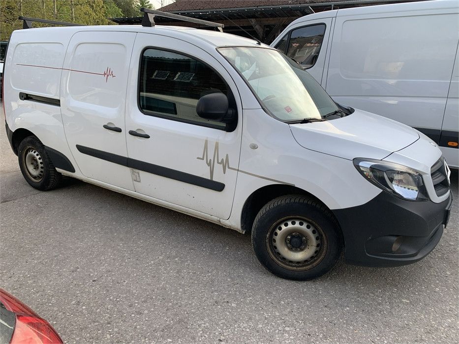 Mercedes-Benz Citan 1,5cdi LANG KLIMA EURO 6 TÜV NEU in Lenggries