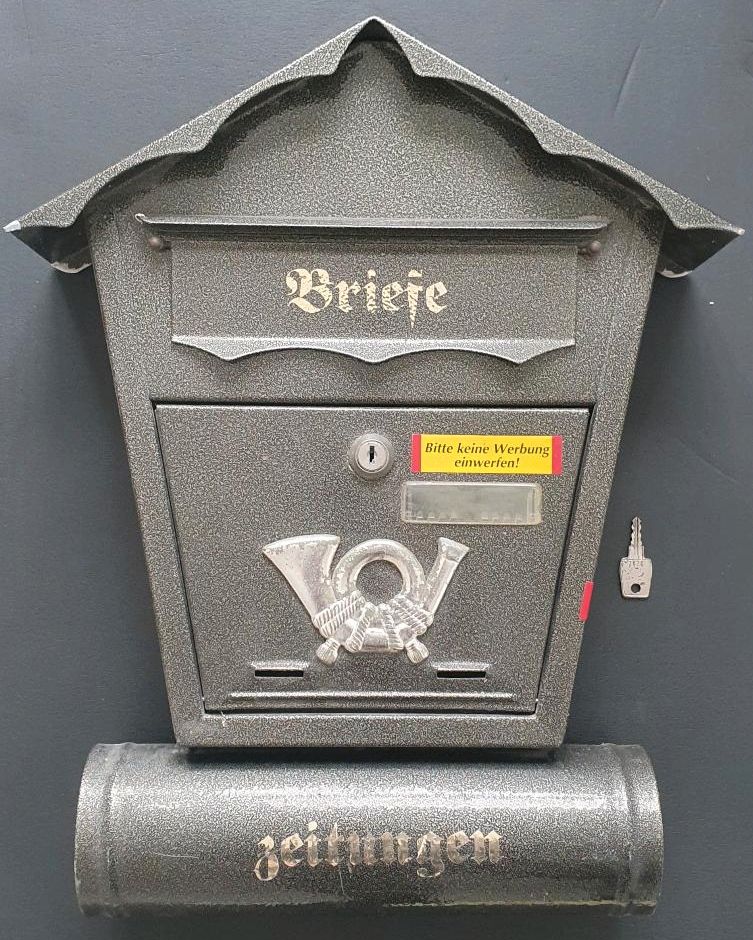 Briefkasten mit Zeitungsfach und Namensschild, Werbeverbot in Neustadt am Rübenberge