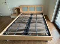 Schlafzimmer- Bett, 1,60x2,0m- Vitrine- Nachttisch-Kommode Nordrhein-Westfalen - Wilnsdorf Vorschau