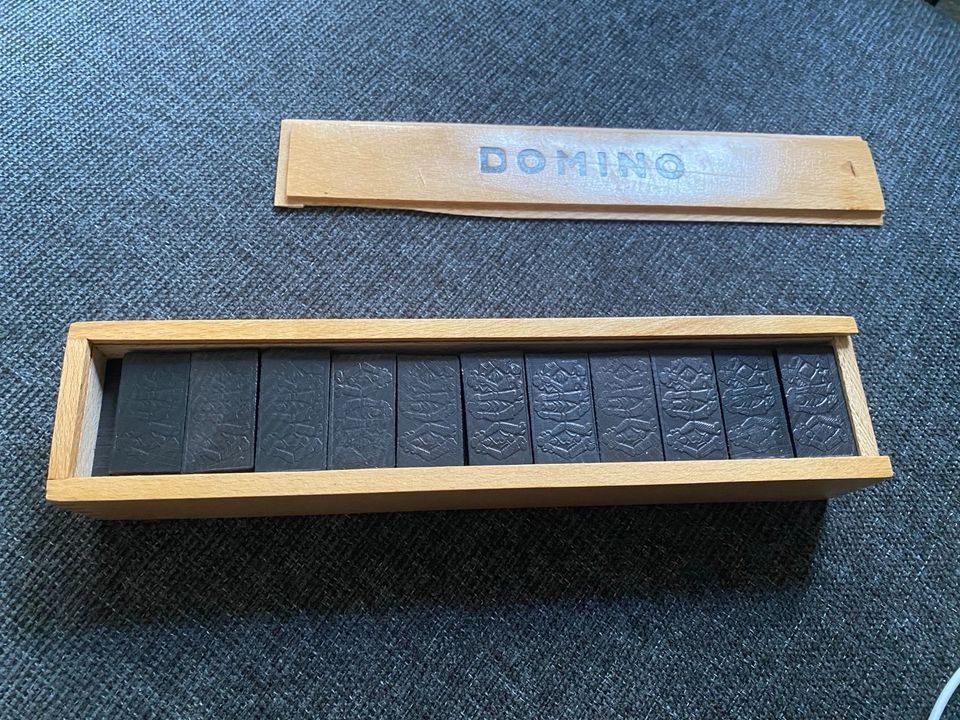 Altes Holz Domino Spiel in St. Ingbert