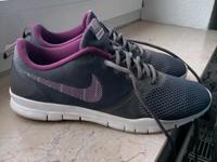NIKE Schuhe, gr 40, neuwertig, Sportschuhe, Sneaker Niedersachsen - Wildeshausen Vorschau
