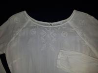 Bluse Tunika Shirt mit Stickerei Weiß Gr.38 / 40 Gina Knitterlock Hessen - Biebergemünd Vorschau