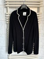 Strickjacke im Blazer Stil Cardigan schwarz weiß Zopfmuster 42 44 Hessen - Darmstadt Vorschau