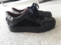 Mjus Sneaker Leder schwarz Gr.38 Bayern - Mitterteich Vorschau