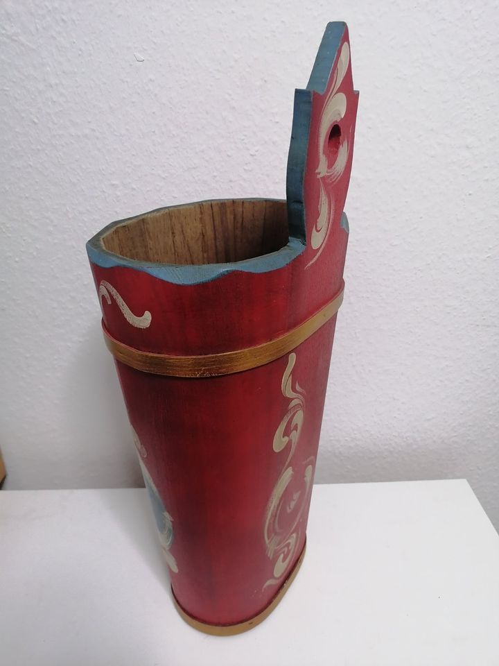 Schirmständer aus Holz, rot ,schön bemalt, Gesamthöhe 60 cm, in Ulm