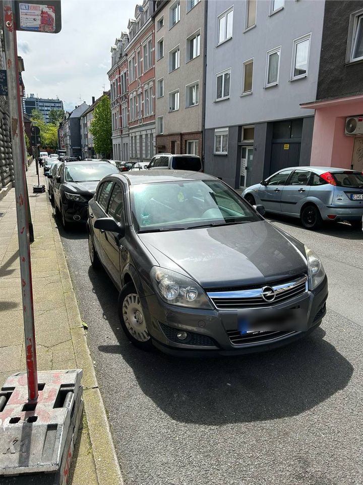 Opel Astra TÜV: 05.2025‼️ in Wehrheim