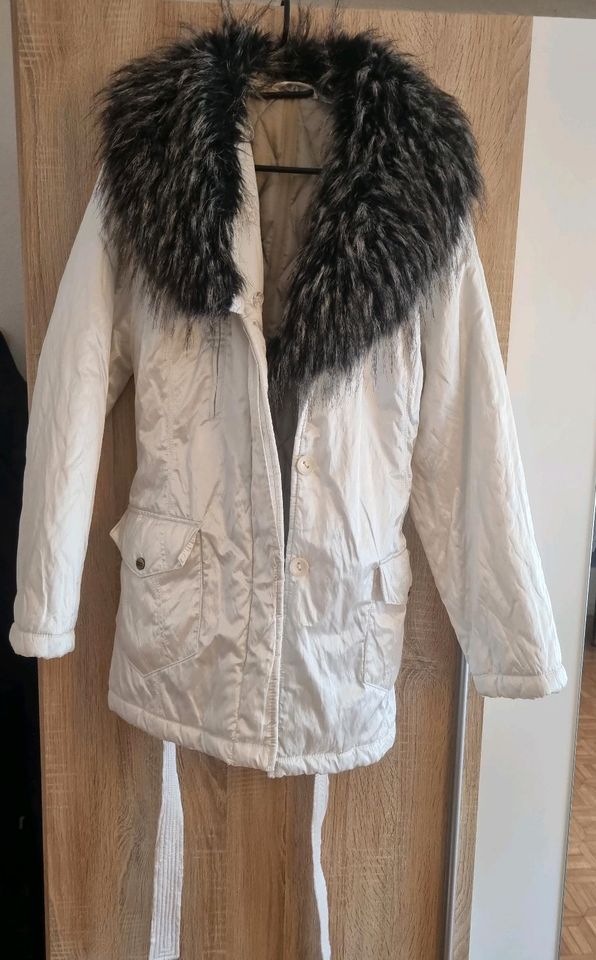 Damen Mantel / Jacke mit Kunstfell Gr. 44 in Dietrichingen