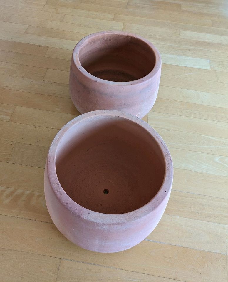 2x Terracotta Blumentopf ⌀ 34cm Pflanztopf Kübel rund Garten in Messel