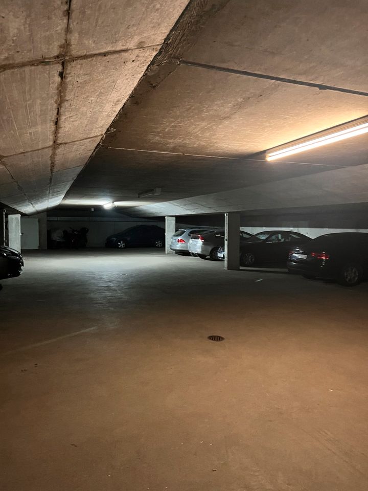 Fahrzeug Stellplatz/ Parkplatz in Stuttgart